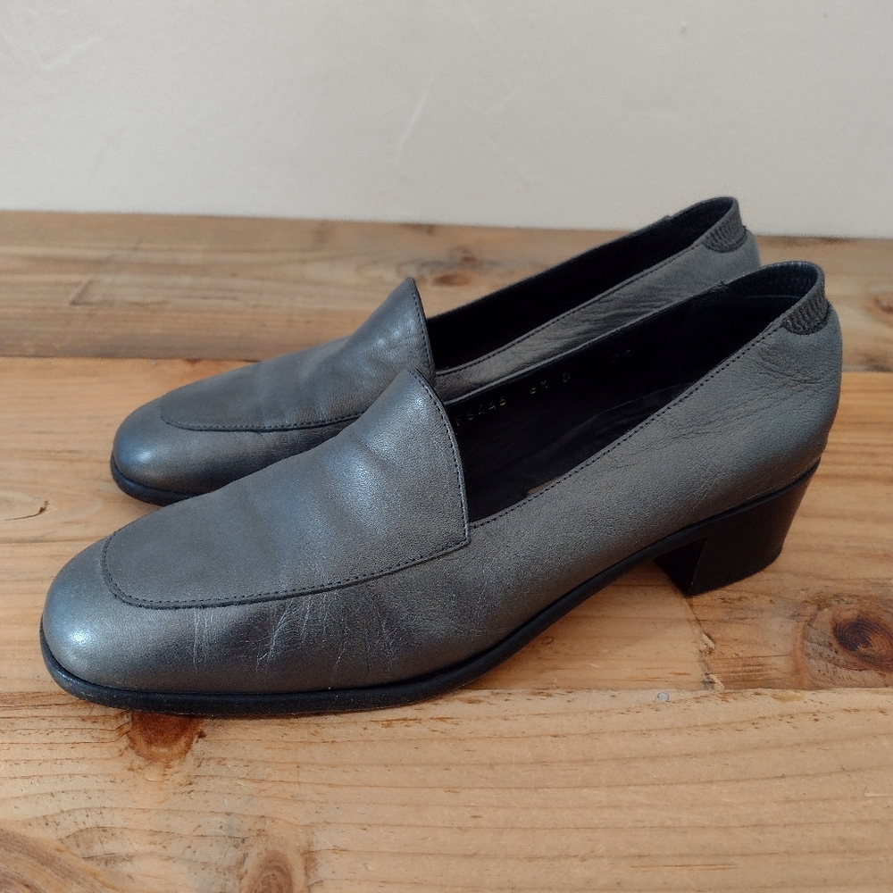 Cole Haan Vintage Silver Leather Chunky Heel Slip On Loafers Made in Italy 8.5